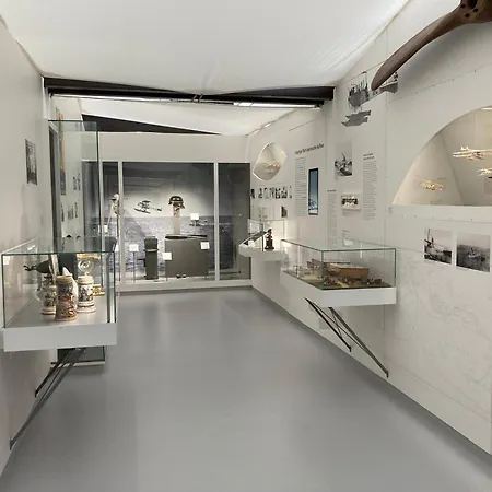 Luxury tent Aeronauticum Nordholz, Cube Air - Indoor *
